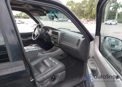 2002 Ford Explorer Sport Trac z USA, uszkodzony, nr VIN 1FMZU77E82UC51877